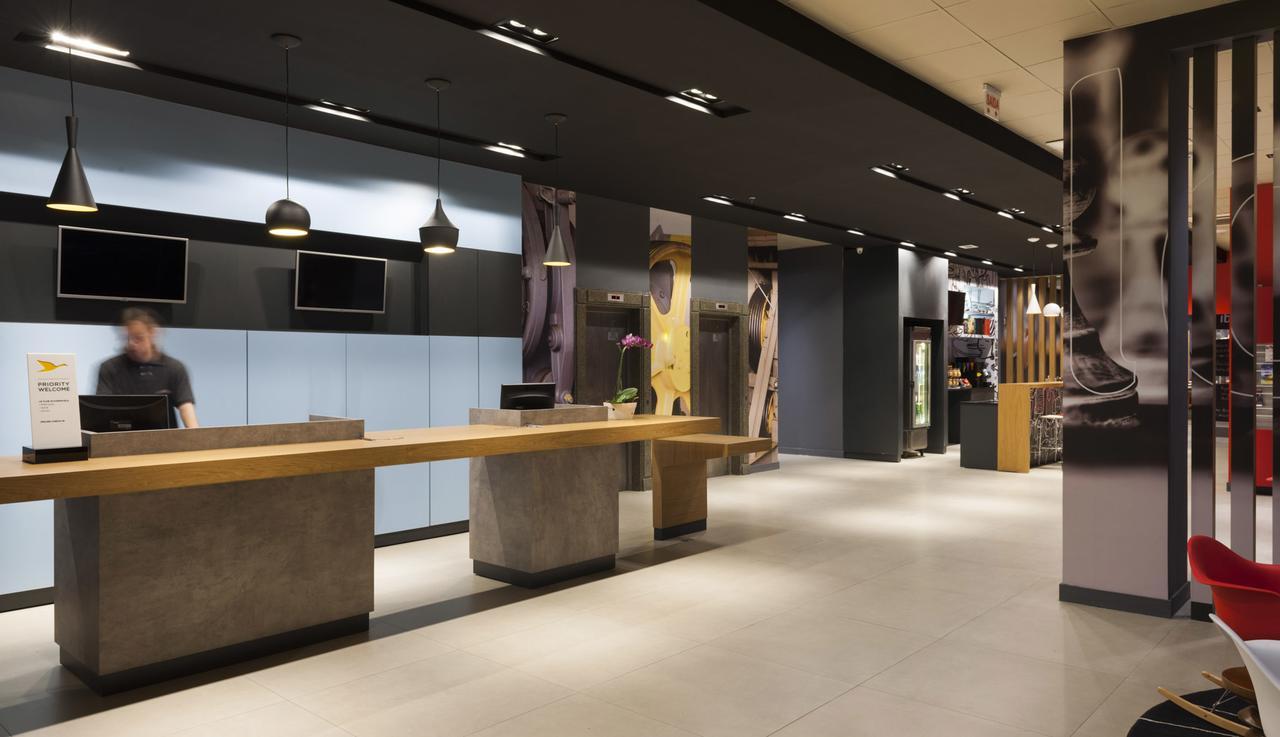 ホテル Ibis Navegantes Itajaí エクステリア 写真
