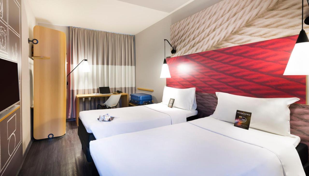ホテル Ibis Navegantes Itajaí エクステリア 写真